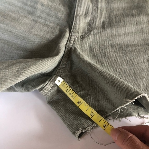 Universal Thread High Rise Vintage Midi Distress Stretch Raw Hem Shorts Sz 2/26 - Picture 10 of 12